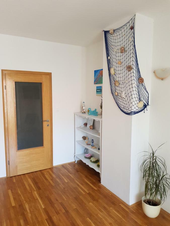 Apartment Doris Kostrena Exteriör bild