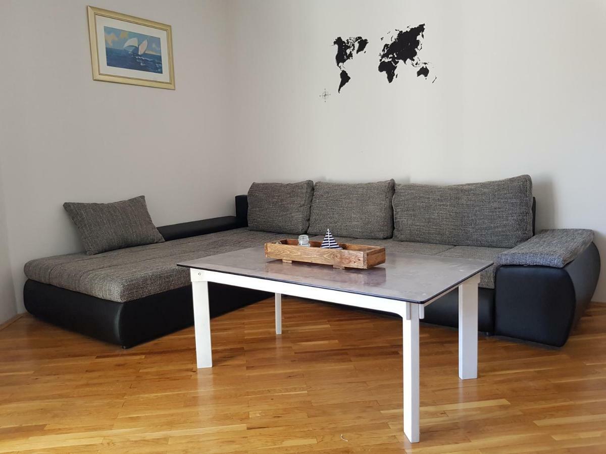 Apartment Doris Kostrena Exteriör bild